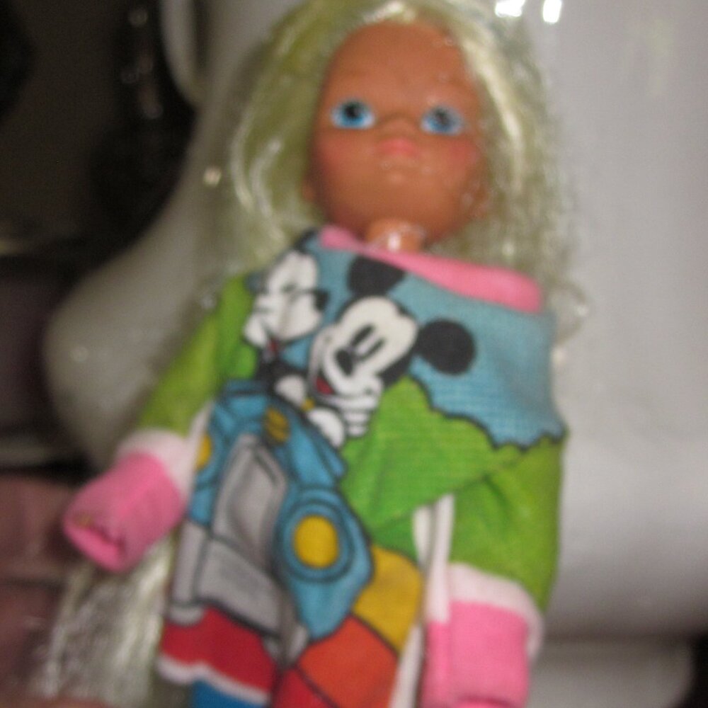 vtg 1986 Lady Lovely Locks Enchanted Island TCFC mic  doll w/vtg disney outfit